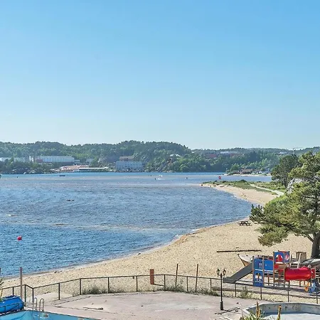 Stunning In Sgne With 4 Bedrooms And Wifi Сasa de vacaciones Søgne