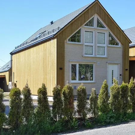 Stunning In Sgne With 4 Bedrooms And Wifi *